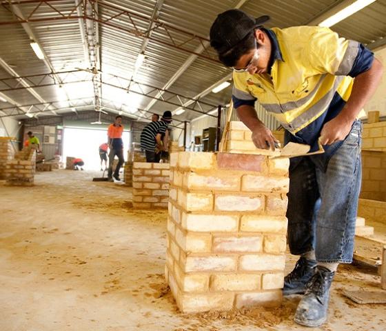 Decorative image - Laying bricks
