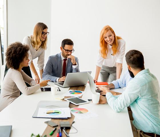 Decorative image - Holding a meeting