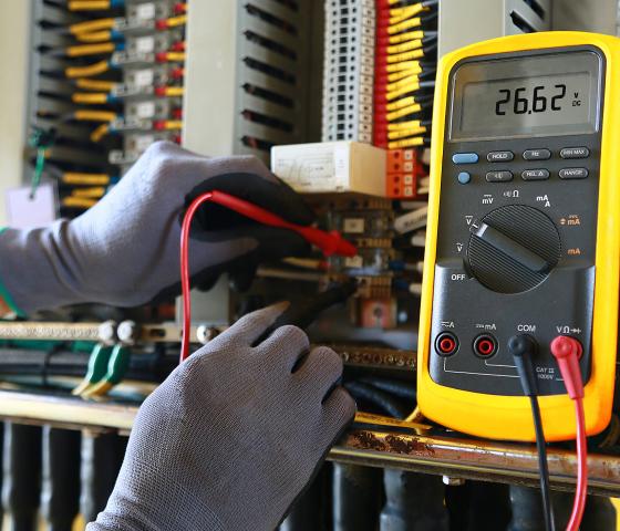 Decorative image - Using electrical reader (iStock)